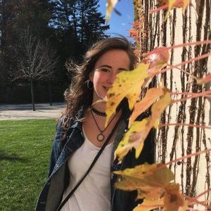 Meet your Posher, Lydia